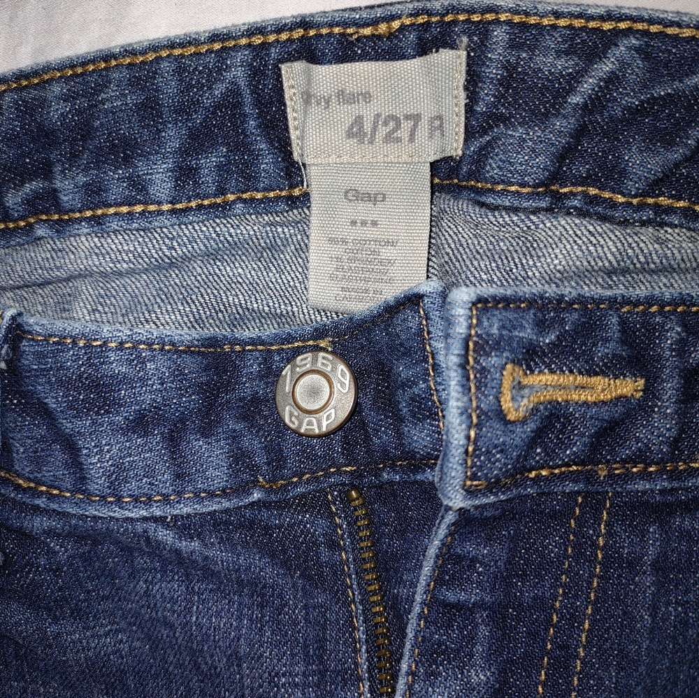 Gap Jeans Curvy Flare 4/27R
